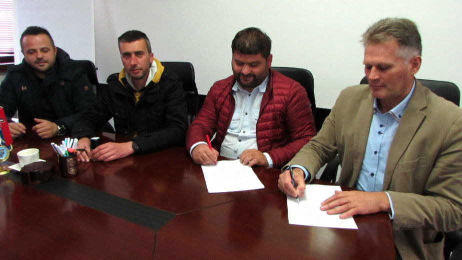 Potpisivanje ugovora o zakupu Inovinih prostorija na Kokinom Brodu, foto: Rozita Popović